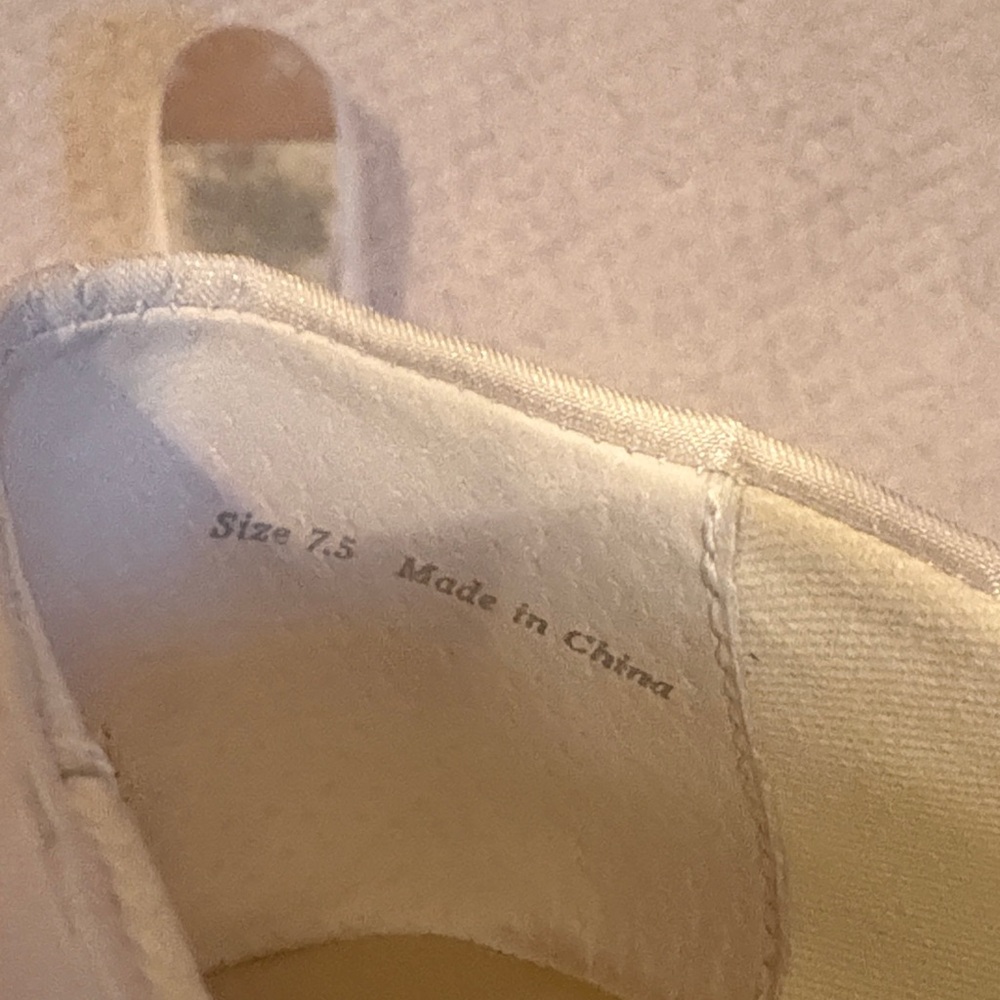 Dolce Vita Cream Pearl Flats - Picture 5 of 10